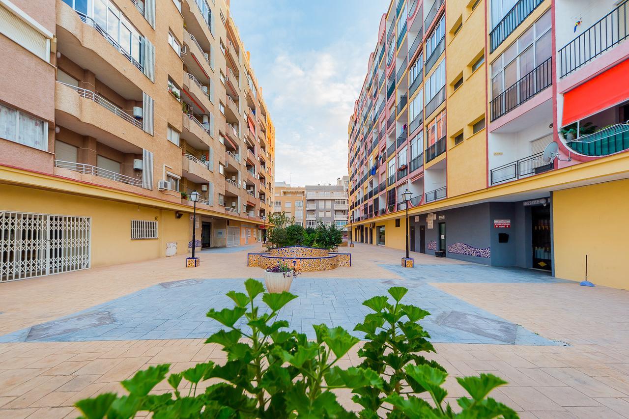 Alegria Id33 Apartman Torrevieja Kültér fotó